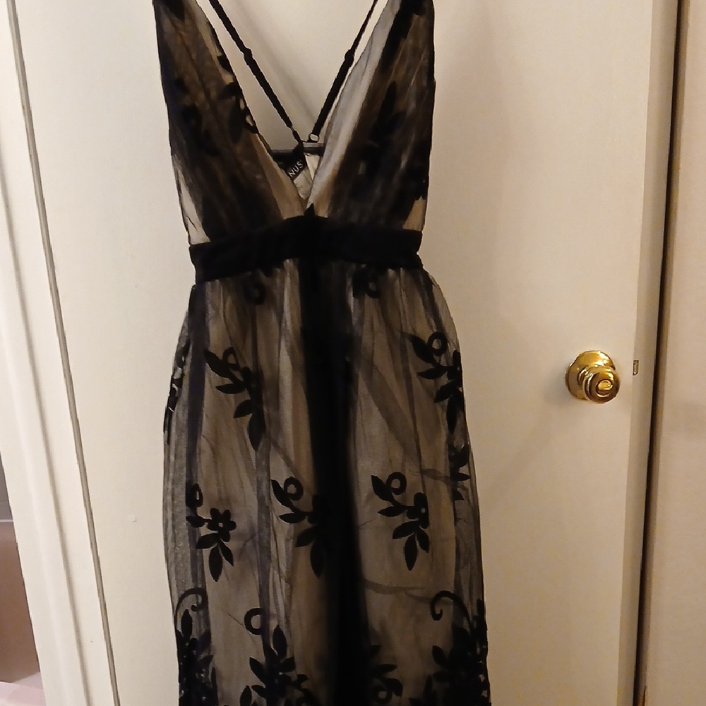 VENUS Black Sheer Floral Dress